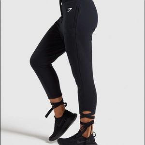Gymshark Ark high waisted joggers Black!